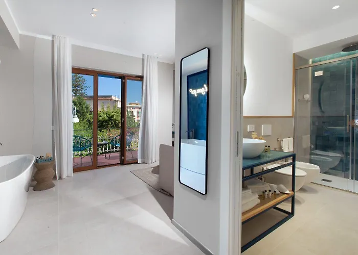 Pensjonat Estate4home - 21 4*