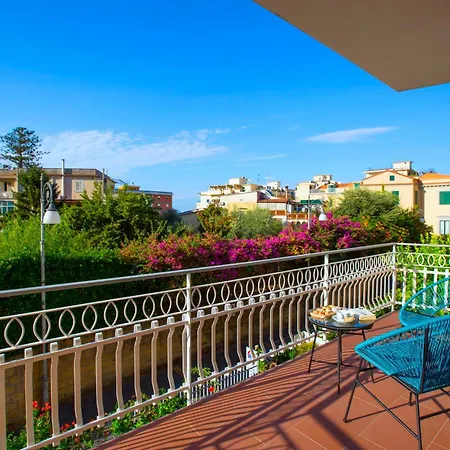 Estate4home - 21 Сорренто