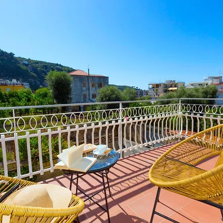 Estate4home - 21 Гостьовий будинок 4*