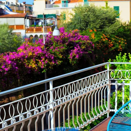 Estate4home - 21 Гостьовий будинок 4*