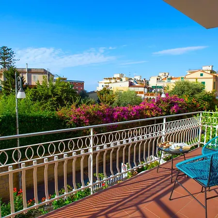 Estate4home - 21 Gasthuis Sorrento